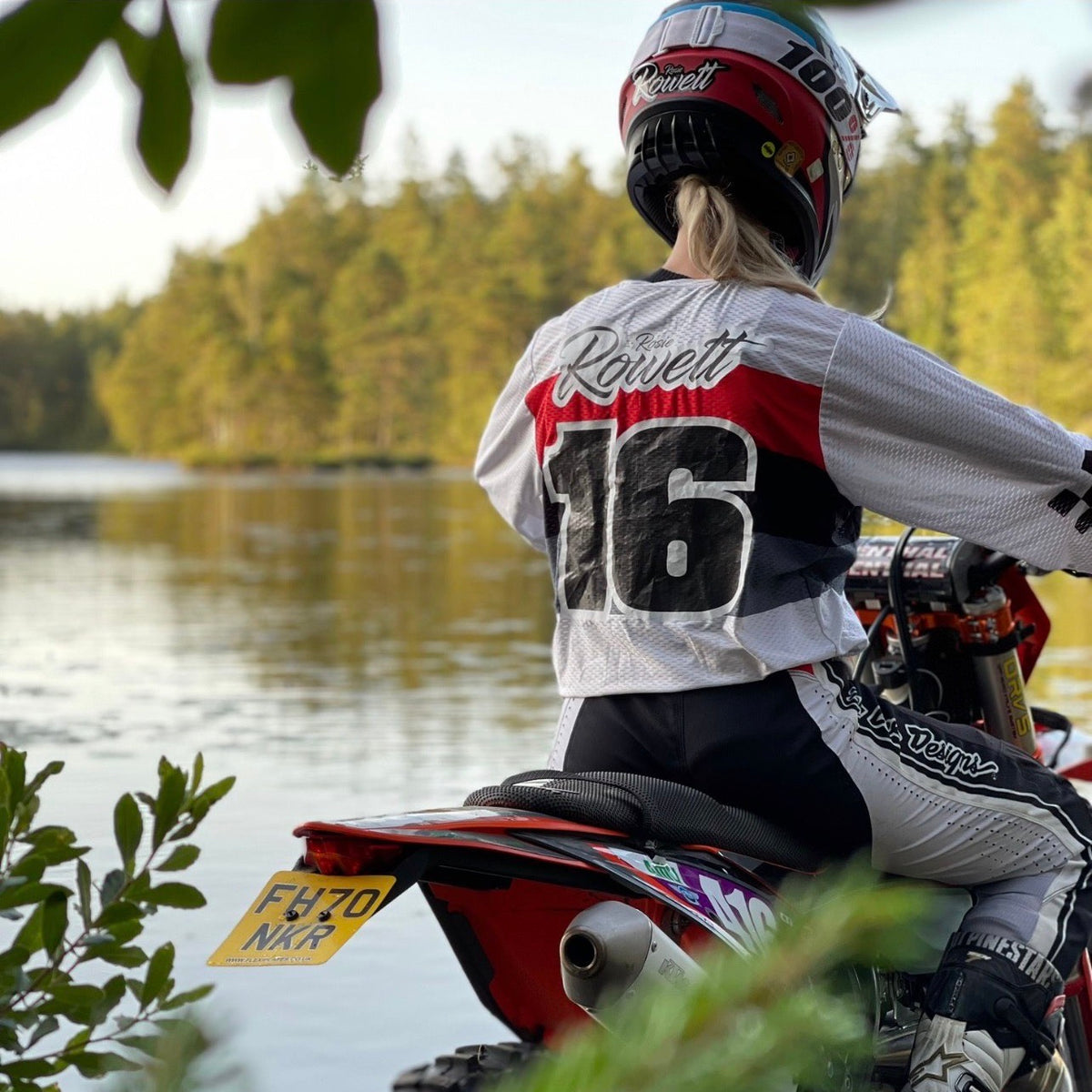 FLEXIPLATE™ SQUARE FLEXIBLE MOTORBIKE ENDURO NUMBER PLATE Flexi Plates Uk